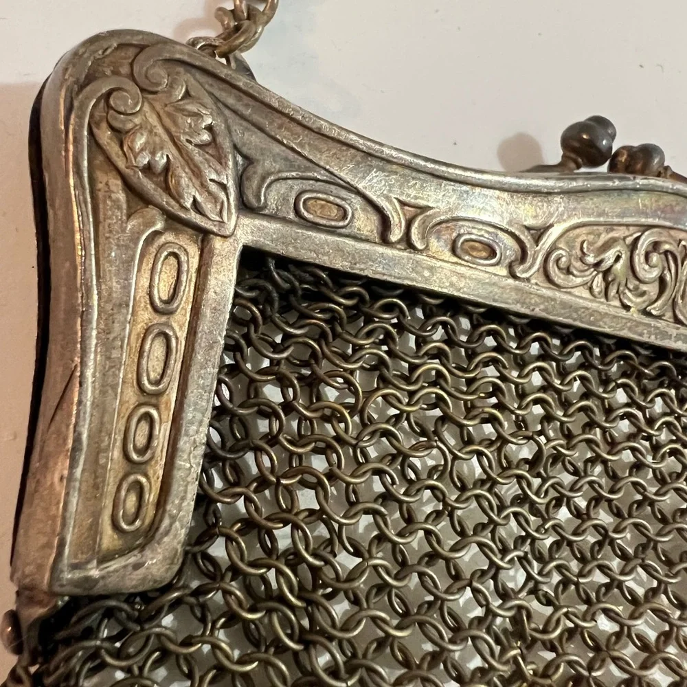 Antique Victorian Ornate Frame Metal Mesh Purse Bag - Picture 2 of 11